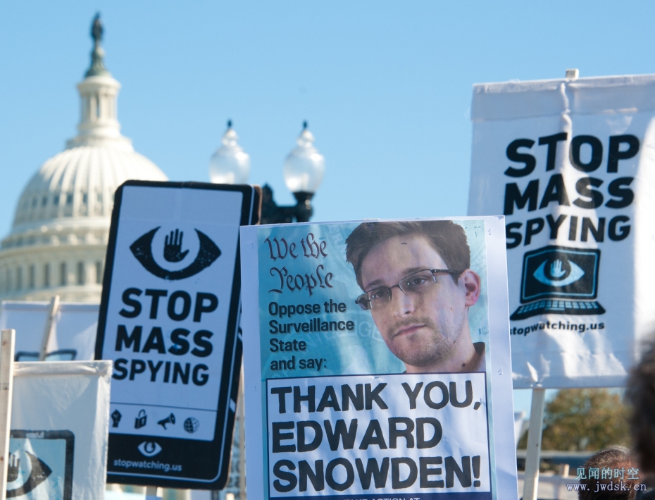 Pardon Edward Snowden.jpg